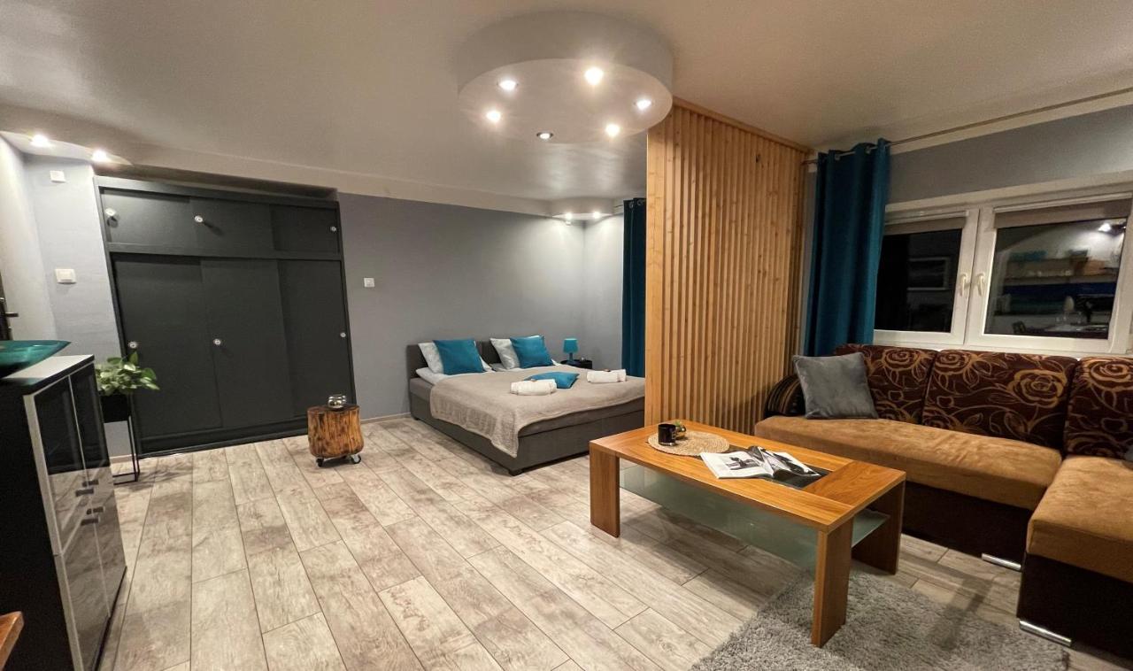 Apartamenty Pod Uwalonym Debem Jezow Sudecki Esterno foto