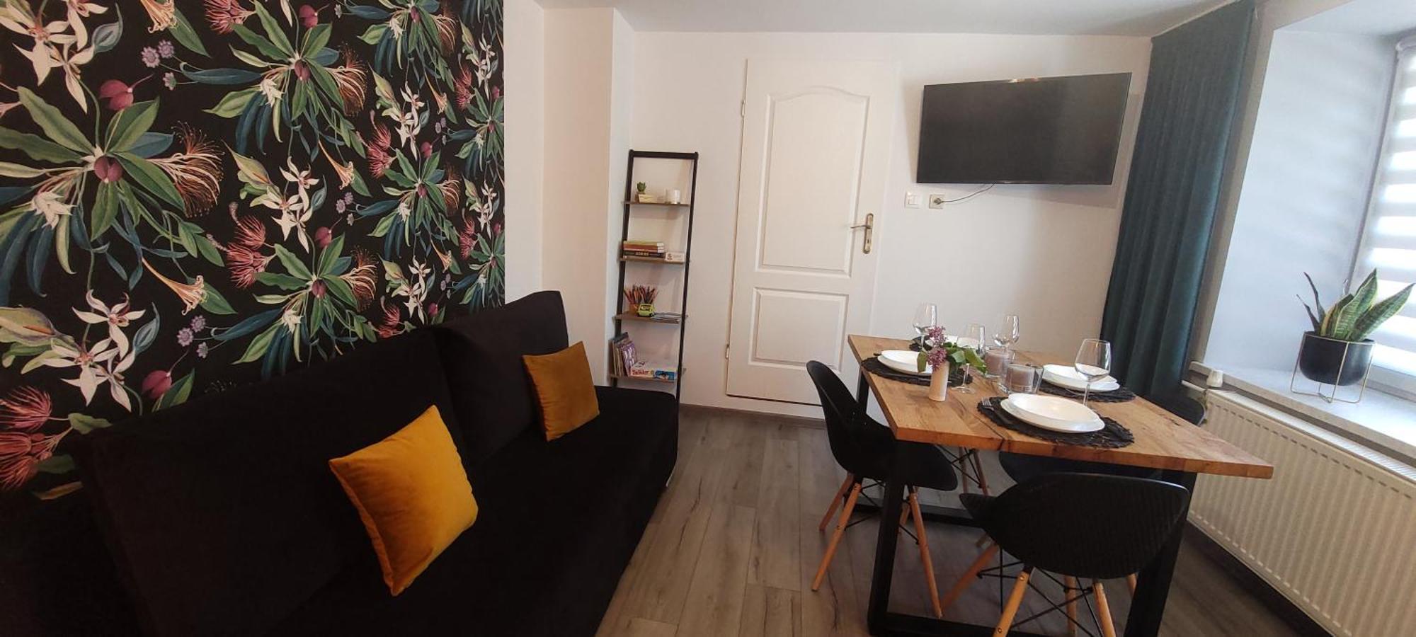 Apartamenty Pod Uwalonym Debem Jezow Sudecki Esterno foto