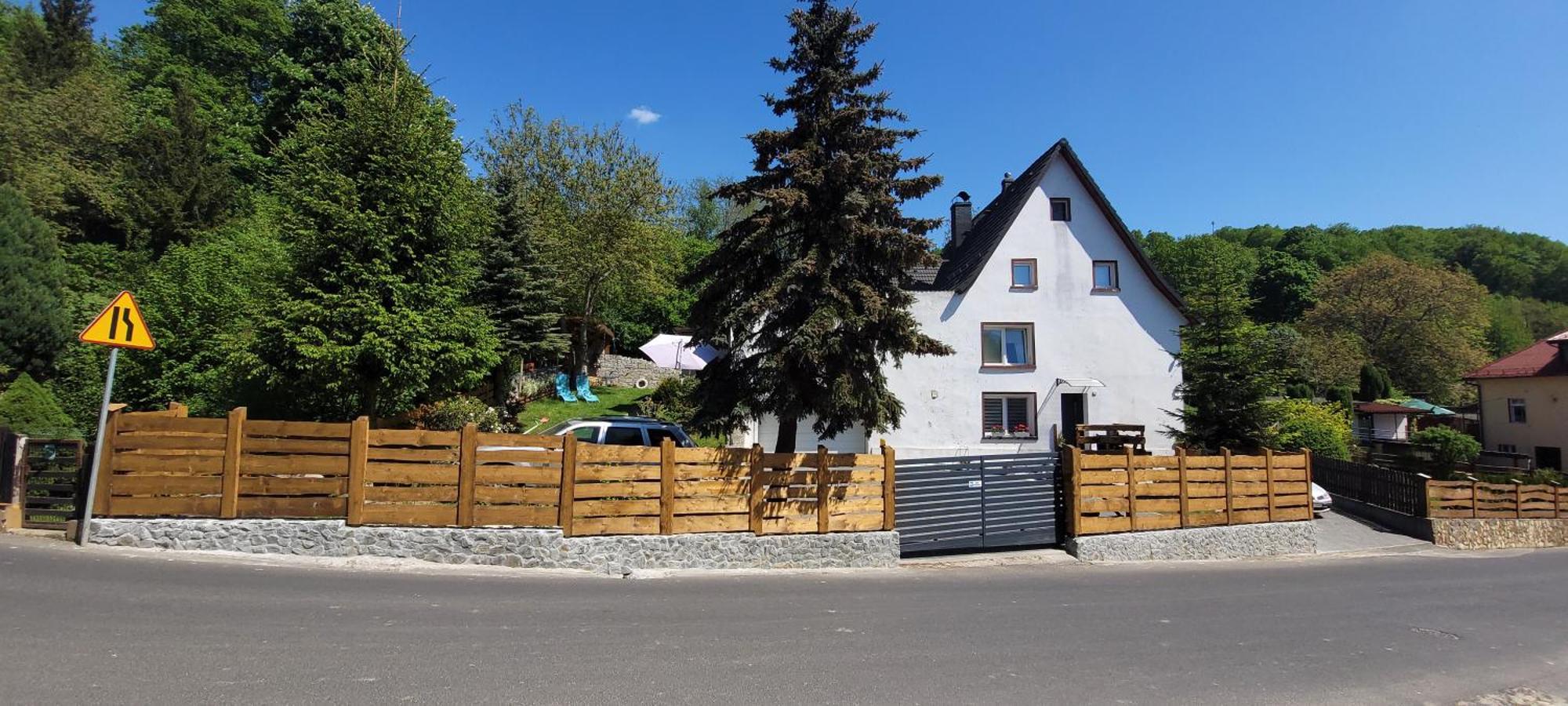 Apartamenty Pod Uwalonym Debem Jezow Sudecki Esterno foto